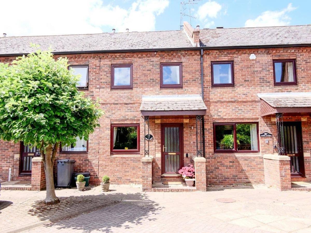 Waters Edge Holiday home York