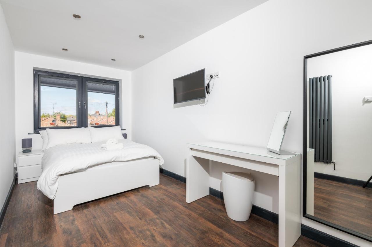 Apartment Modern Duplex With 75 Inch Tv I Pass The Keys