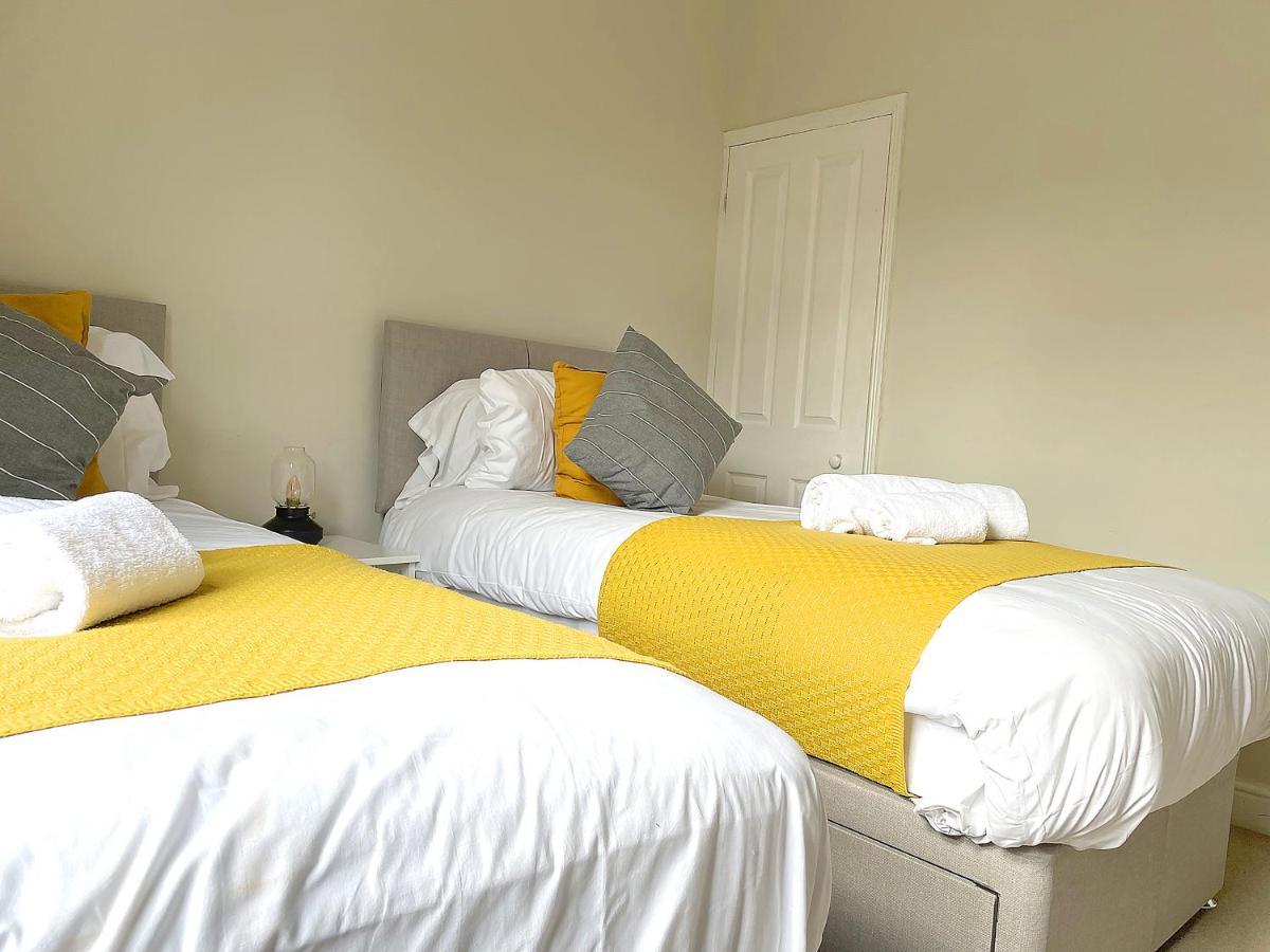Holiday home The Racecourse - Quaint Victorian With Free Parking