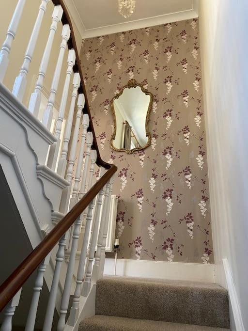 Apartment Lovely Spacious Home, 8mins Walk To Minster York