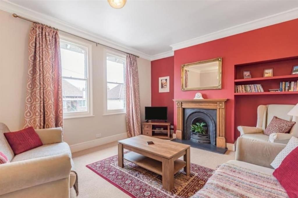 Apartment Lovely Spacious Home, 8mins Walk To Minster York
