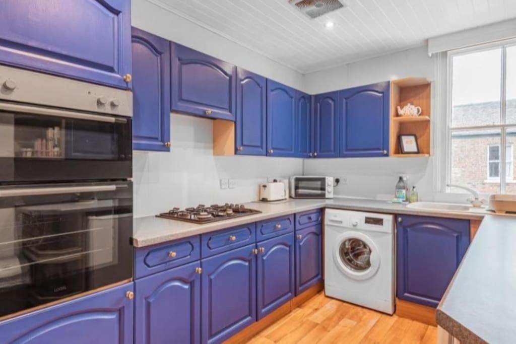 Apartment Lovely Spacious Home, 8mins Walk To Minster York