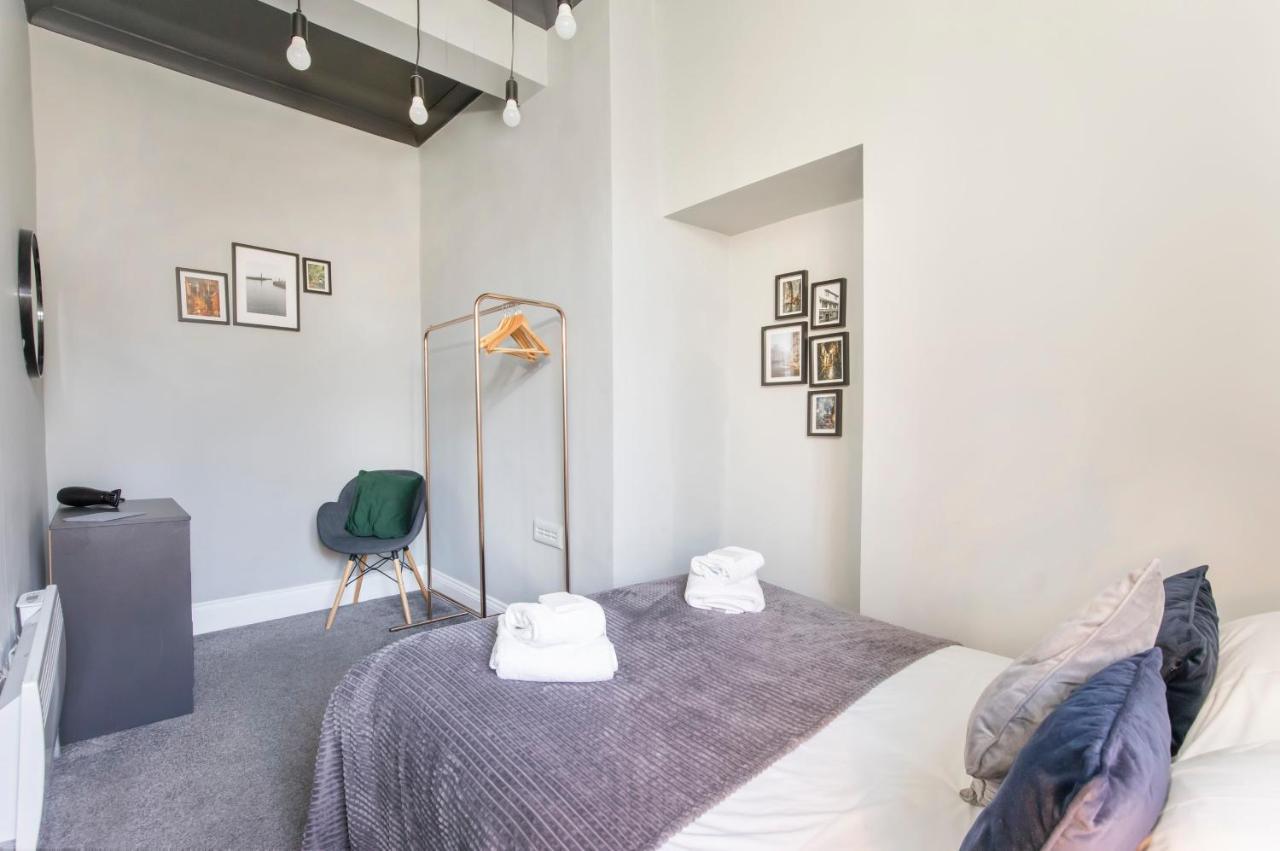 Fawkes Quarter In The Centre Of The City, Sleeps 6 Apartment *