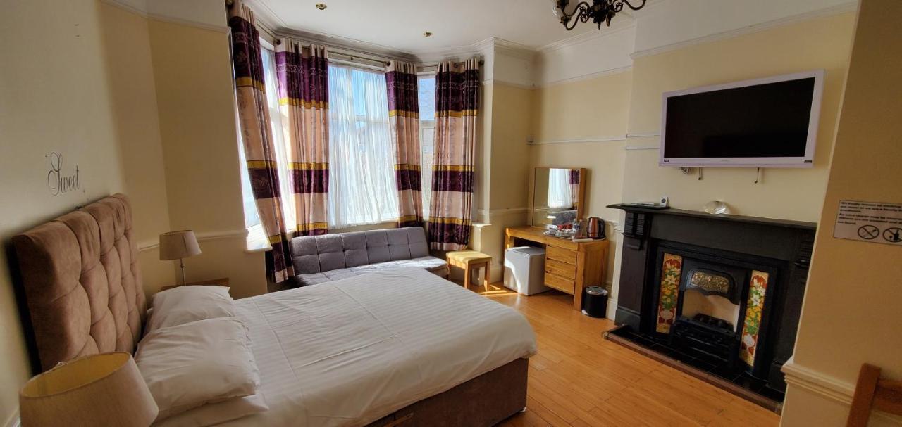 Diamonds Guest house 3*