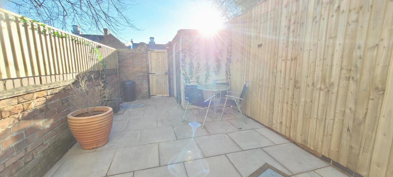 Sutherland St - 2 Bed With Free Parking York