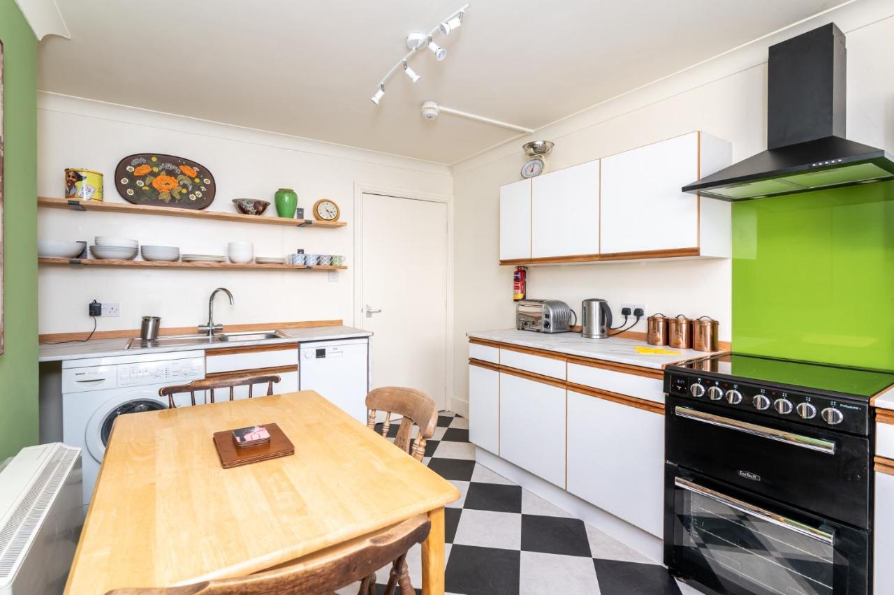 Newly Renovated Centre Flat - Pass The Keys * York