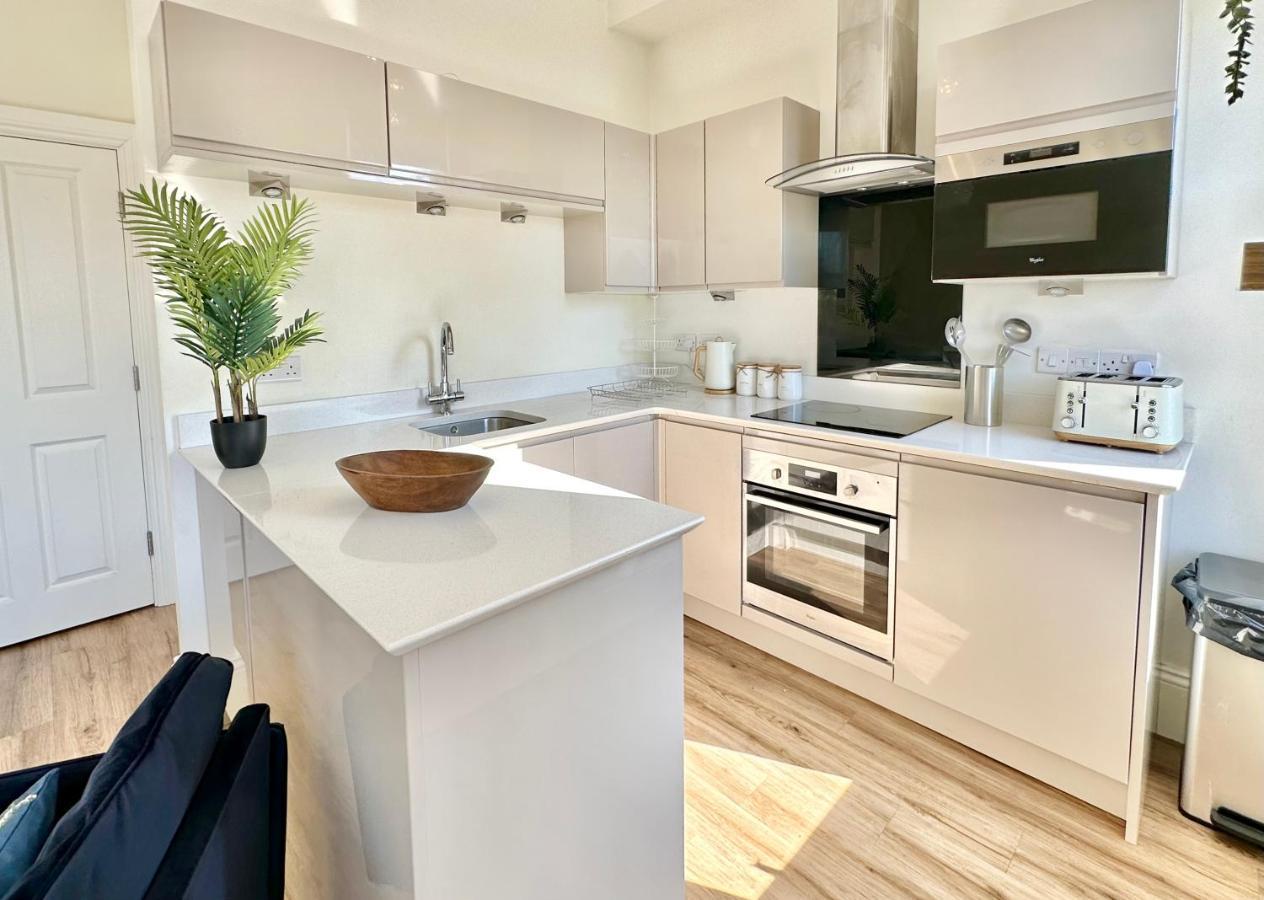 Apartment Clifford's Reach At Bluebridge Court With Free Parking York