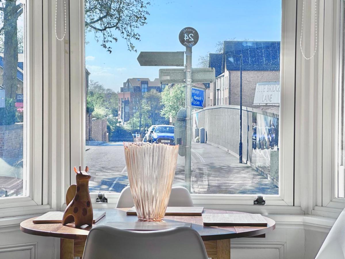 Apartment Clifford's Reach At Bluebridge Court With Free Parking York