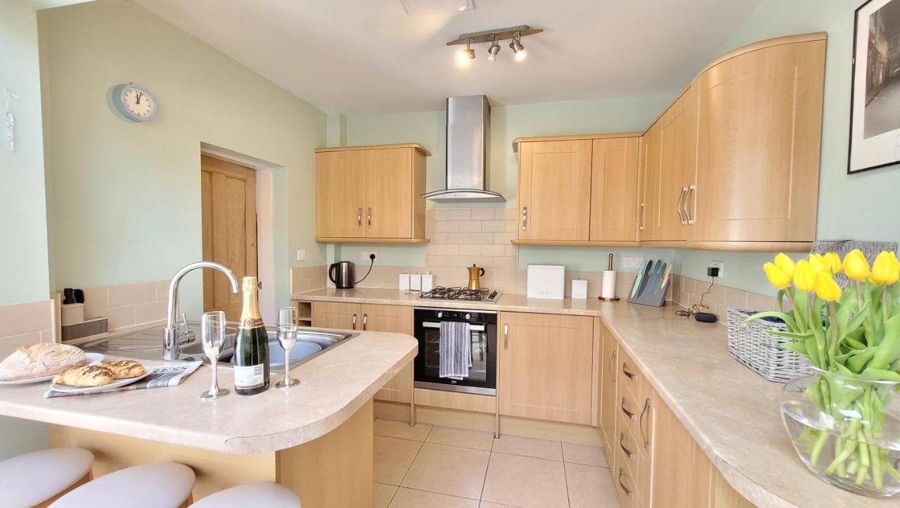 Holiday home Colenso St - 2 Bed House By Bishy Road & River