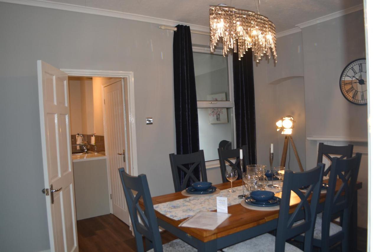 Holiday home Luxury In - Sleeps -5 , Free Parking , *
