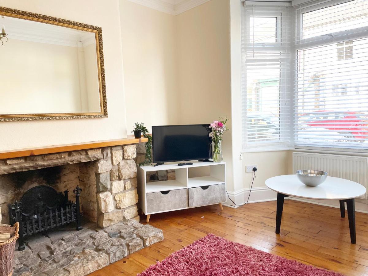 The Neville - Quaint Victorian With Free Parking York