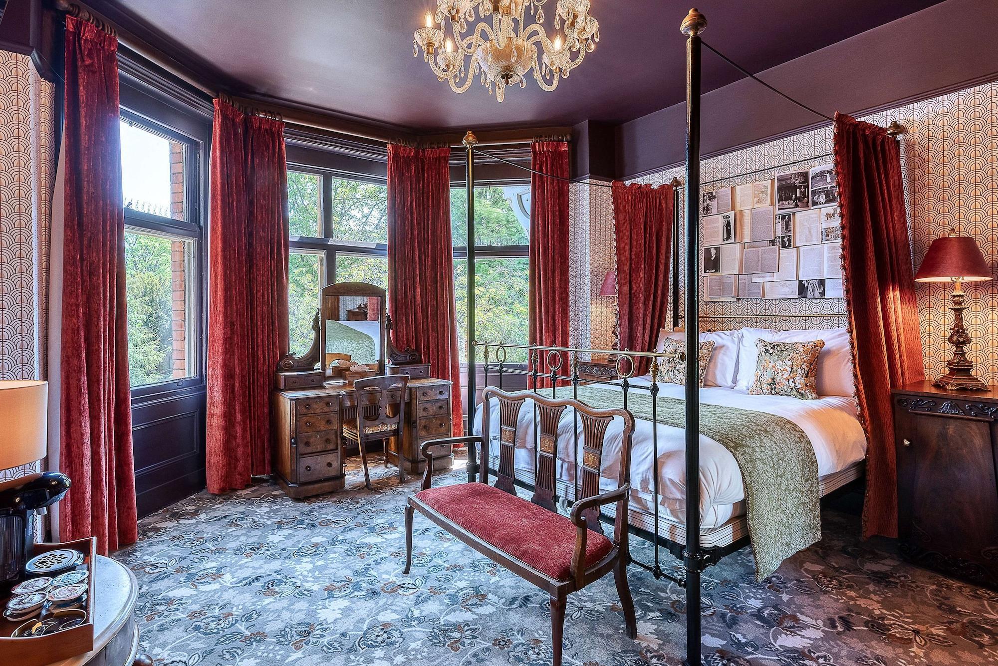 Clementines Town House Hotel, Bw Premier Collection Hotel 4*