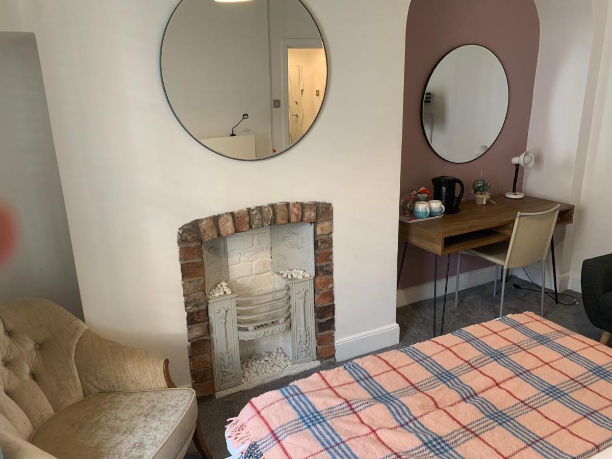 Intown - 60 Second Walk 2 Minster! 3* York