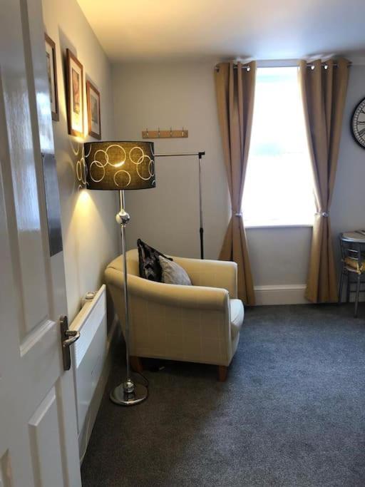 The Stuart - Spacious, Affordable, Centre Apartment York
