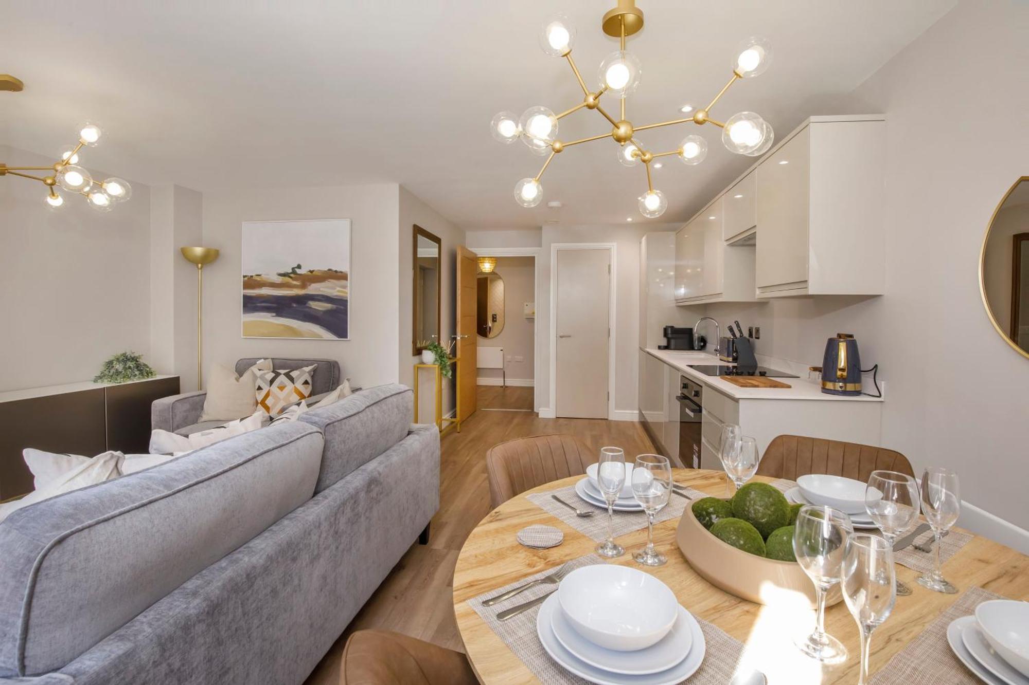 Apartment Crescent Court Modern And Luxurious *