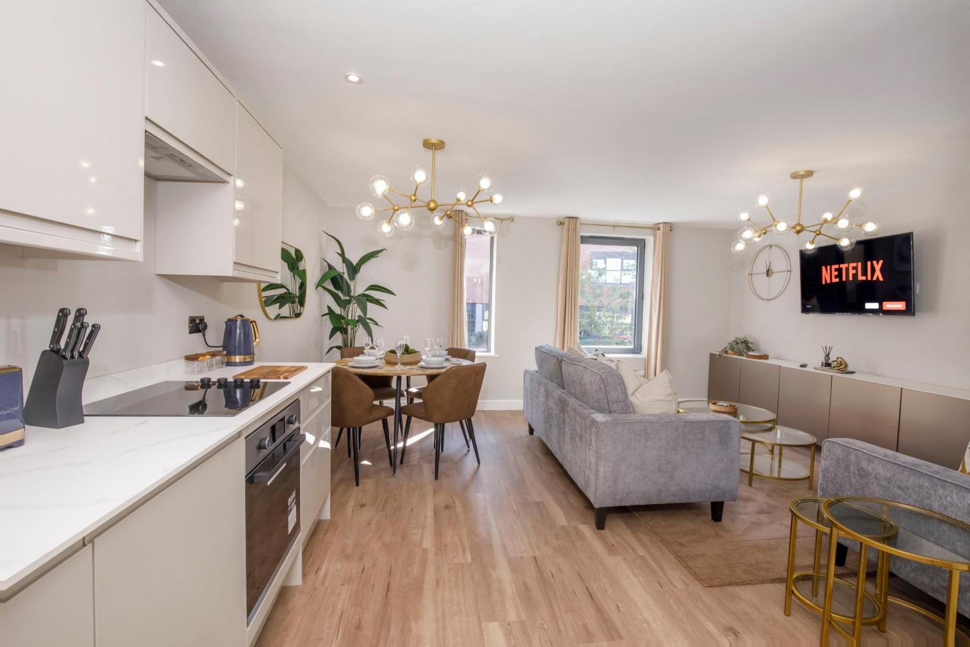 Apartment Crescent Court Modern And Luxurious York