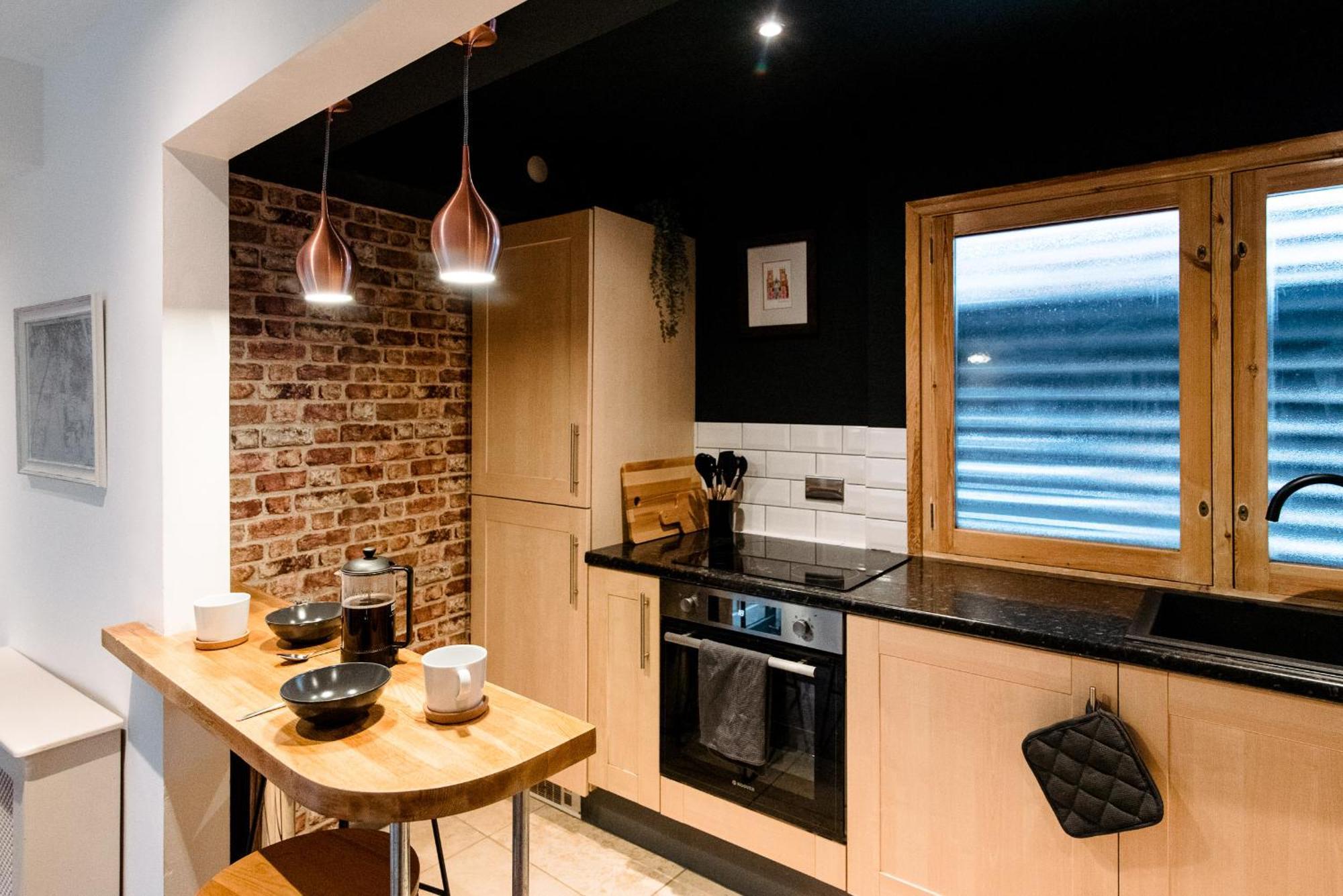 Unique, Stylish And Secluded Home, With Parking In The Heart Of Historic Apartment