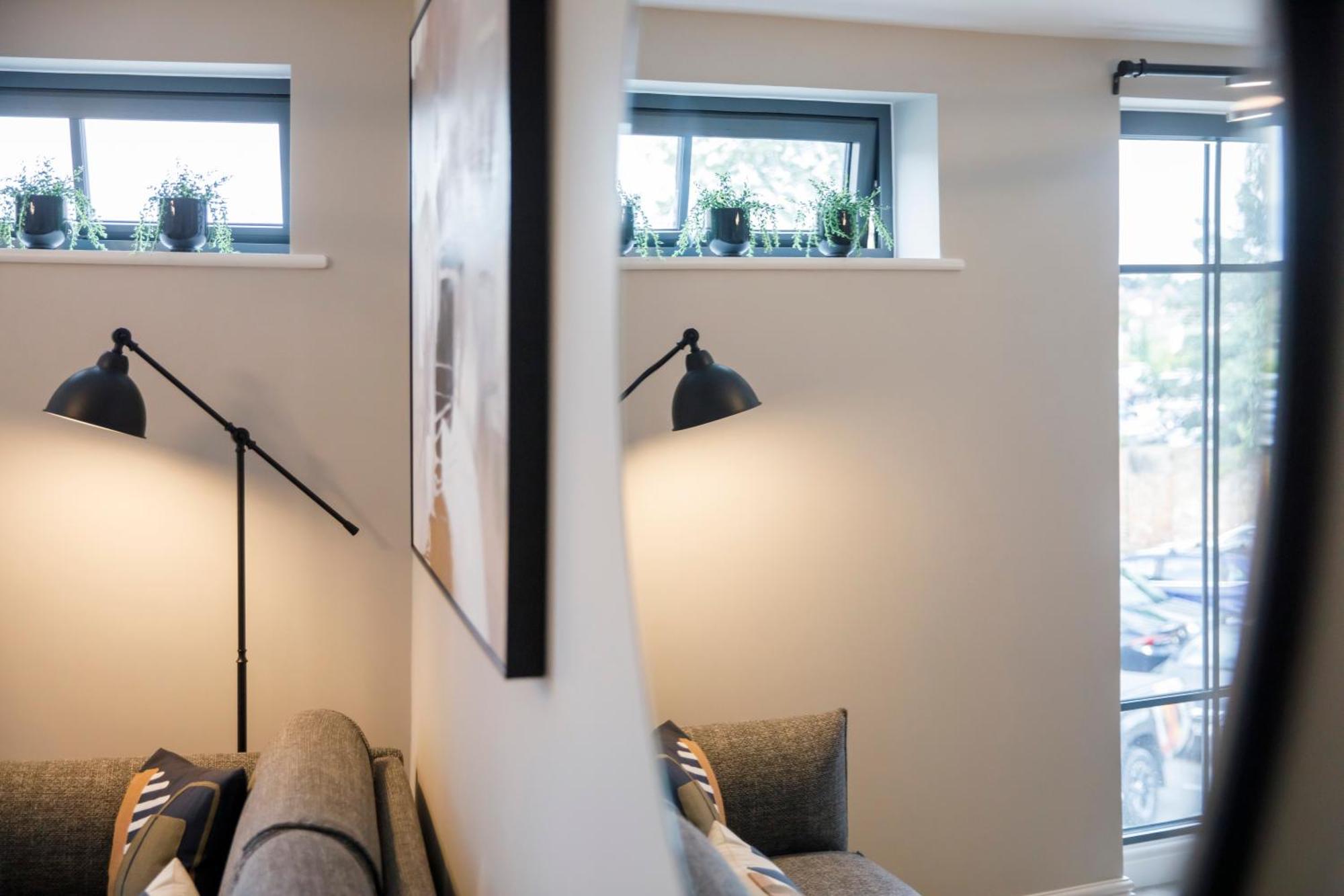Apartment Crescent Court Modern And Luxurious York