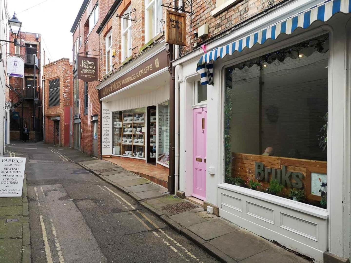 Newly Renovated Centre Flat - Pass The Keys * York