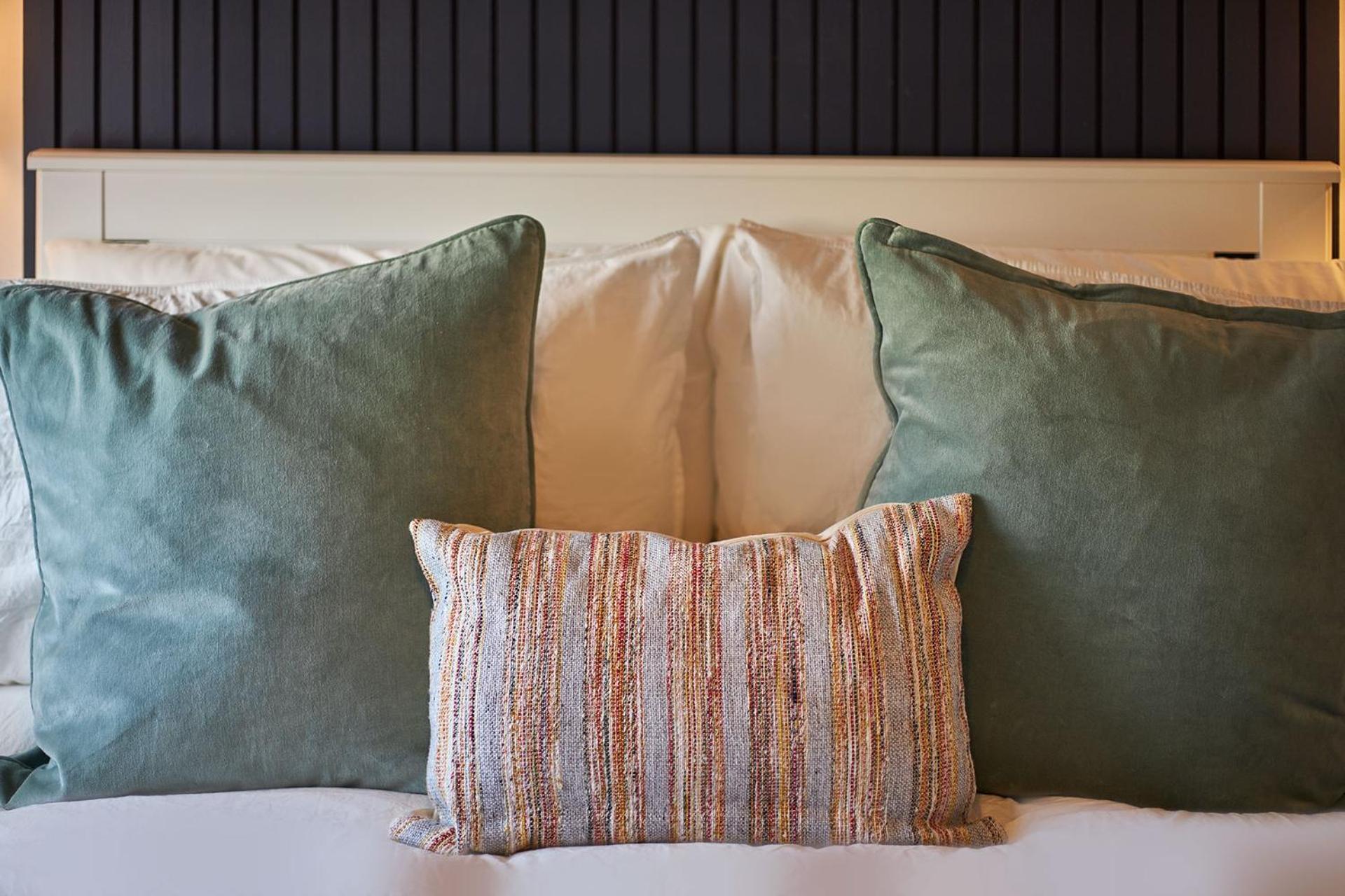 Host & - Fourth Avenue Apartment *