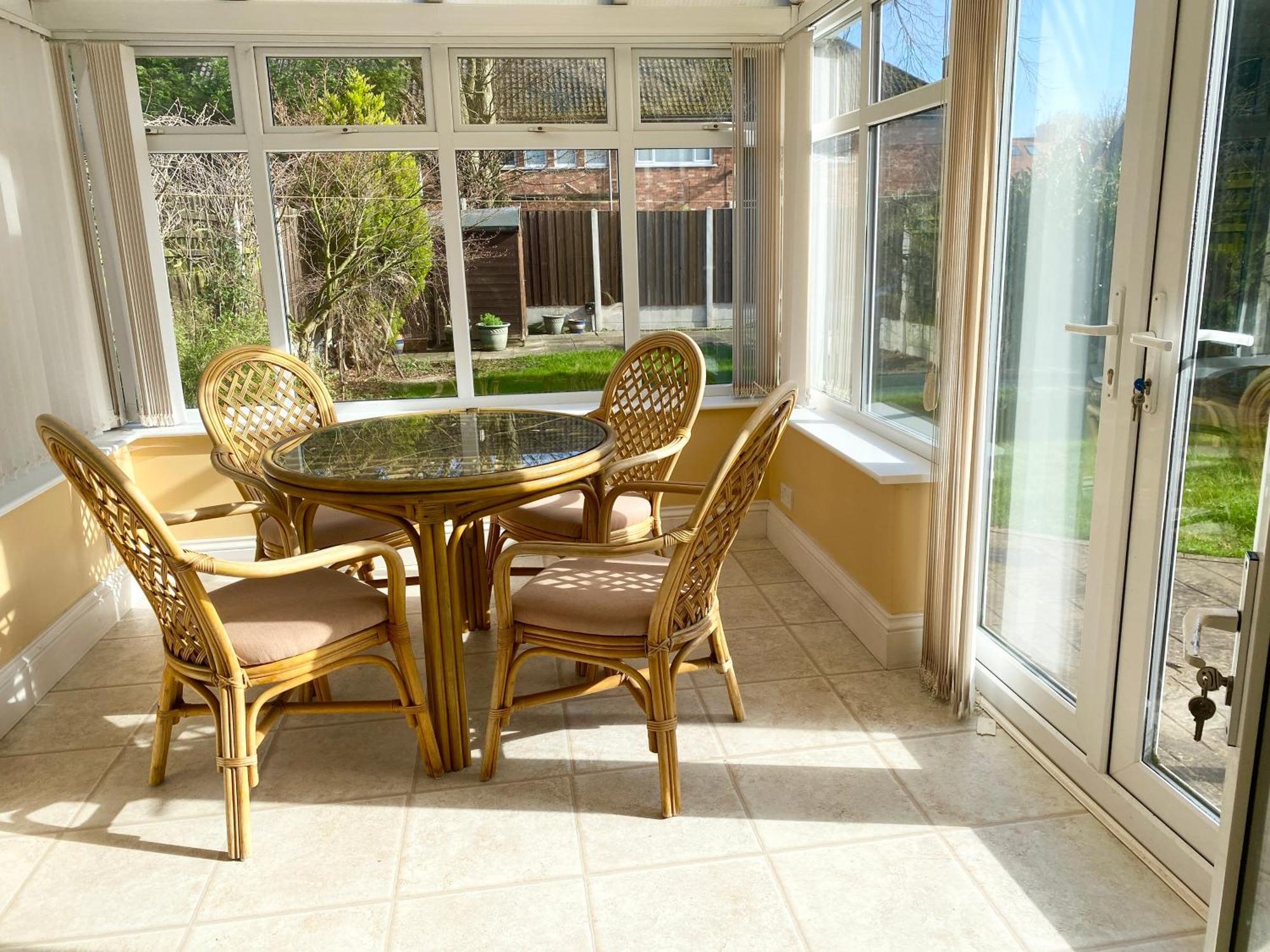 Holiday home Spacious Five-bedroom House Close To Centre - Orchid House *