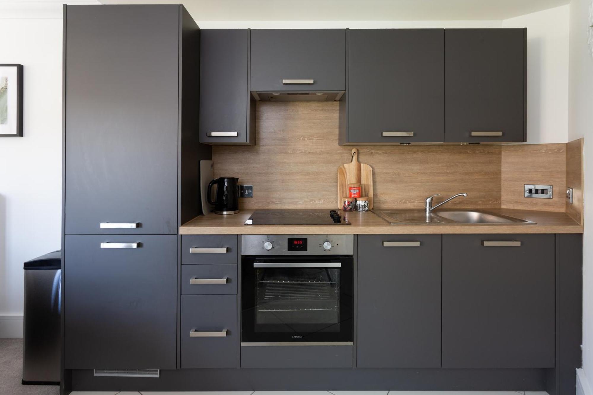 London Mews, Modern - Sleeps 4 * York