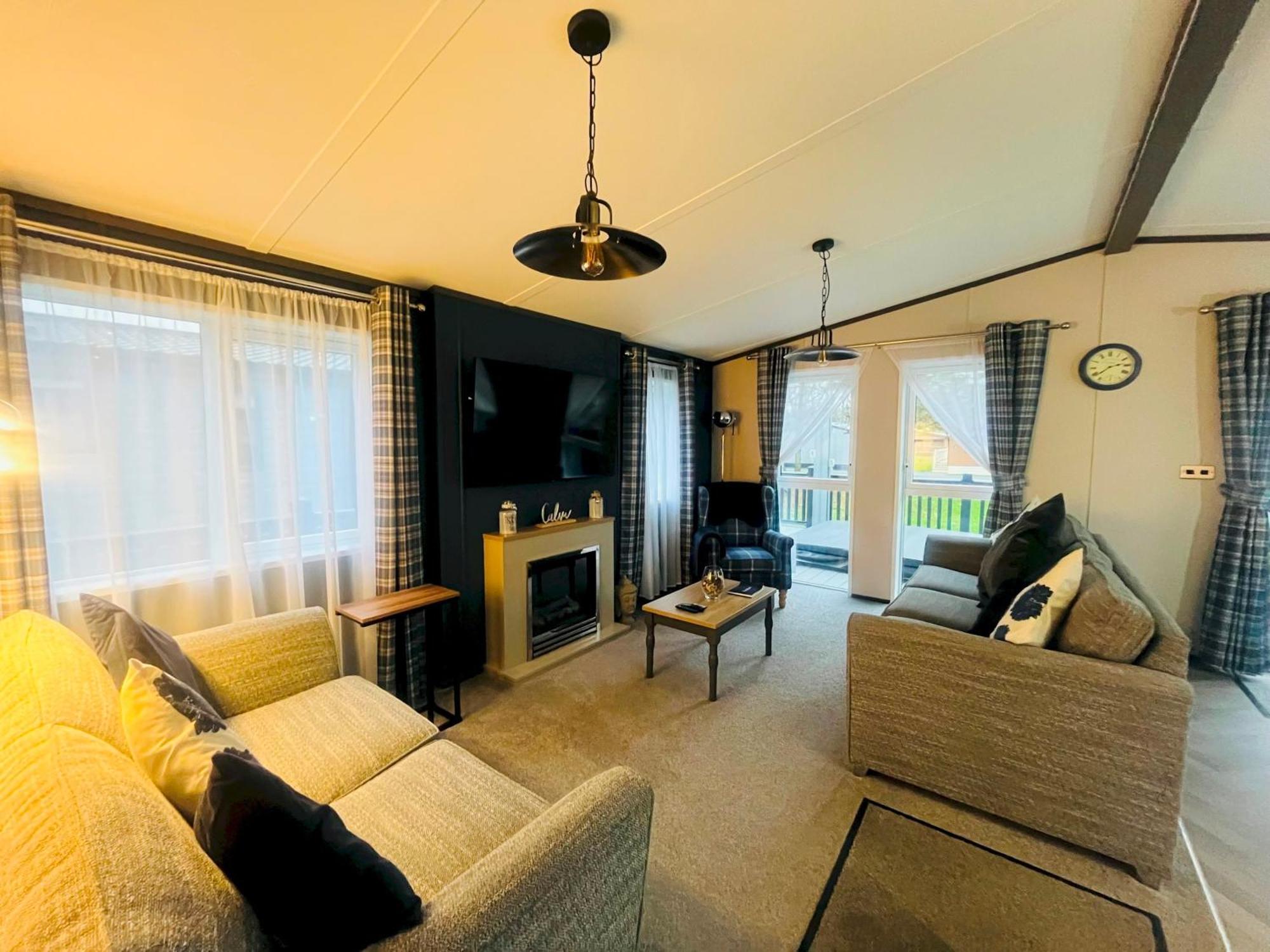 Holiday home Ailsa With Hot Tub York