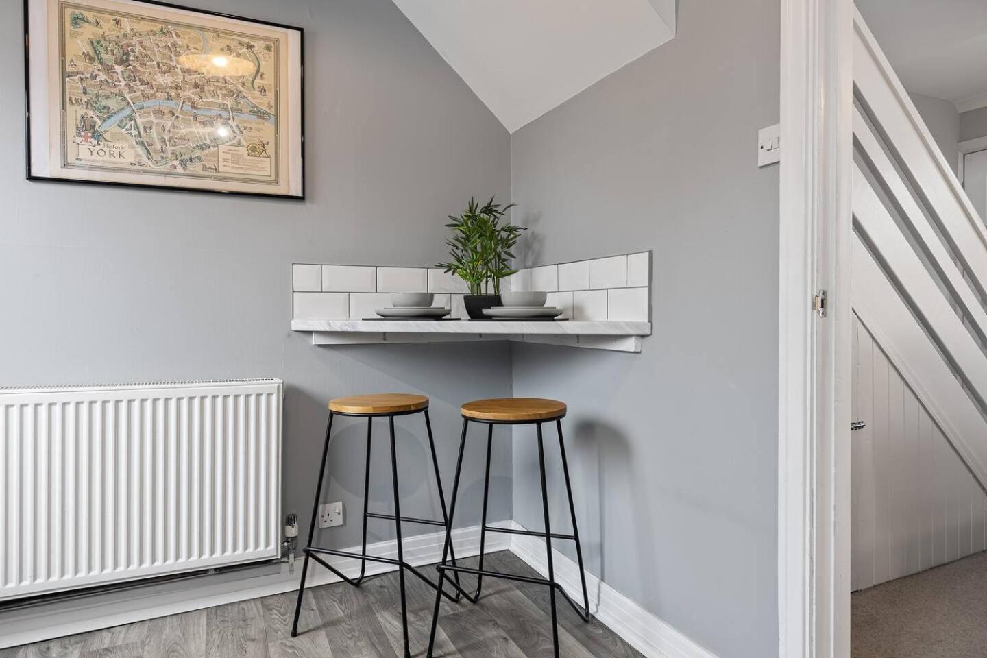 Pass The Keys 127 Bellhouse Way - Renovated Family For 2