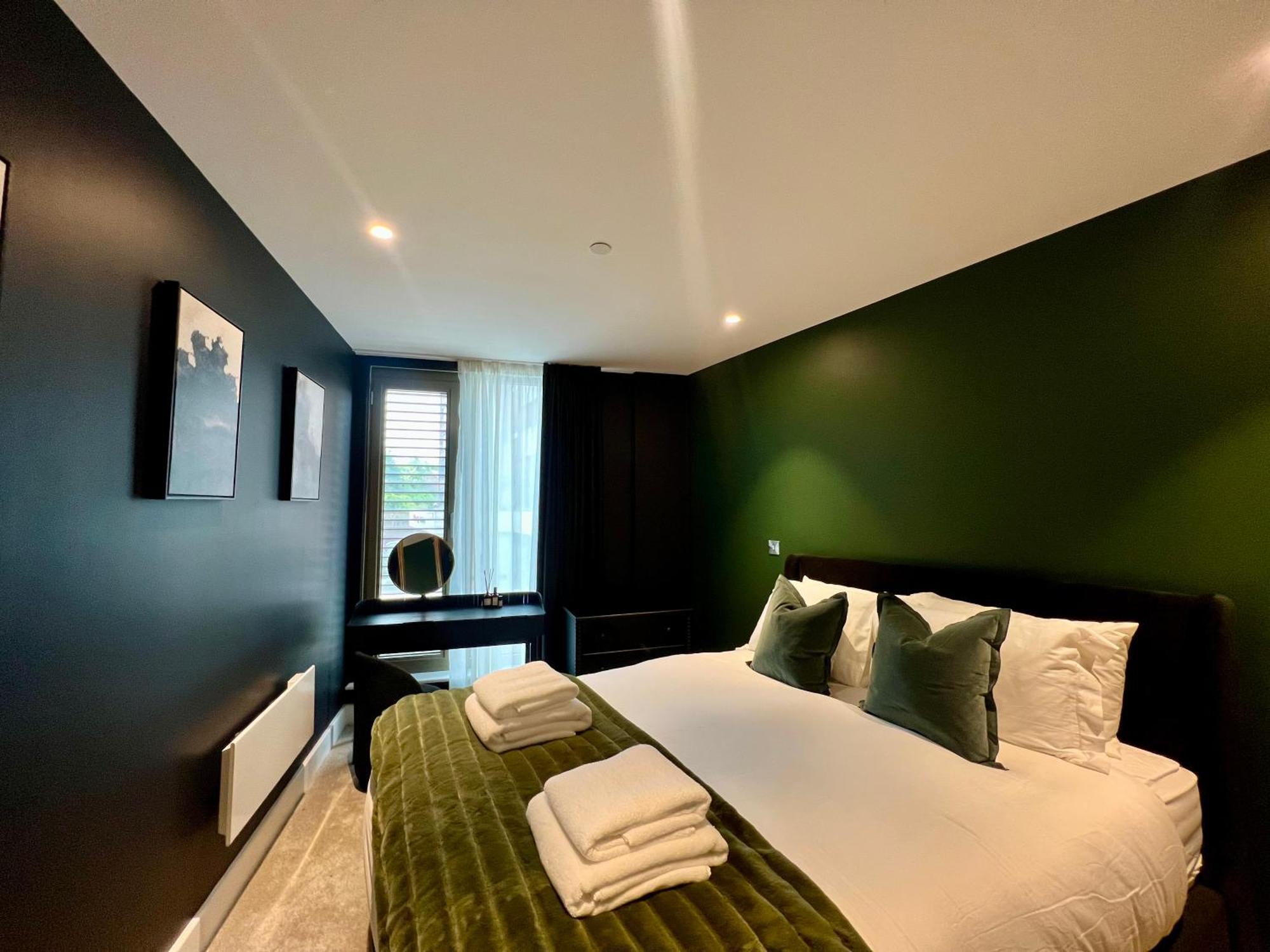 The Midnight Garden Escape At Ryedale House Apartment York