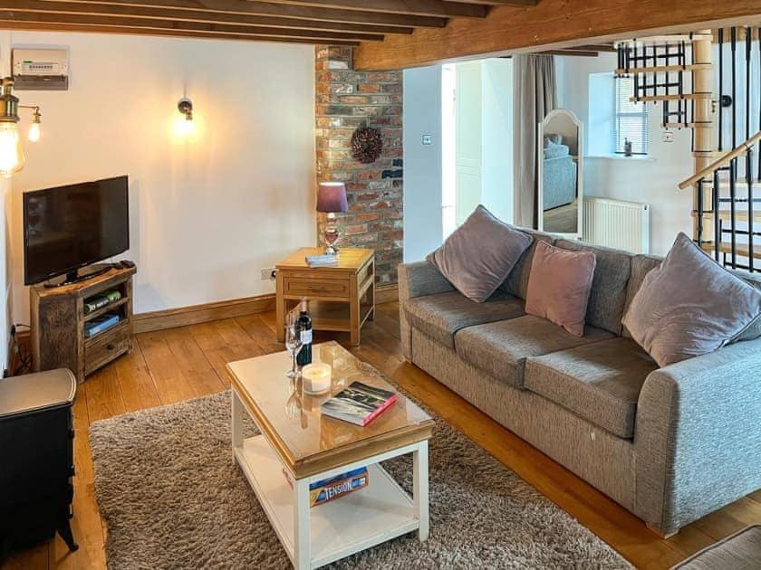 Holiday home Granary With Hot Tub *