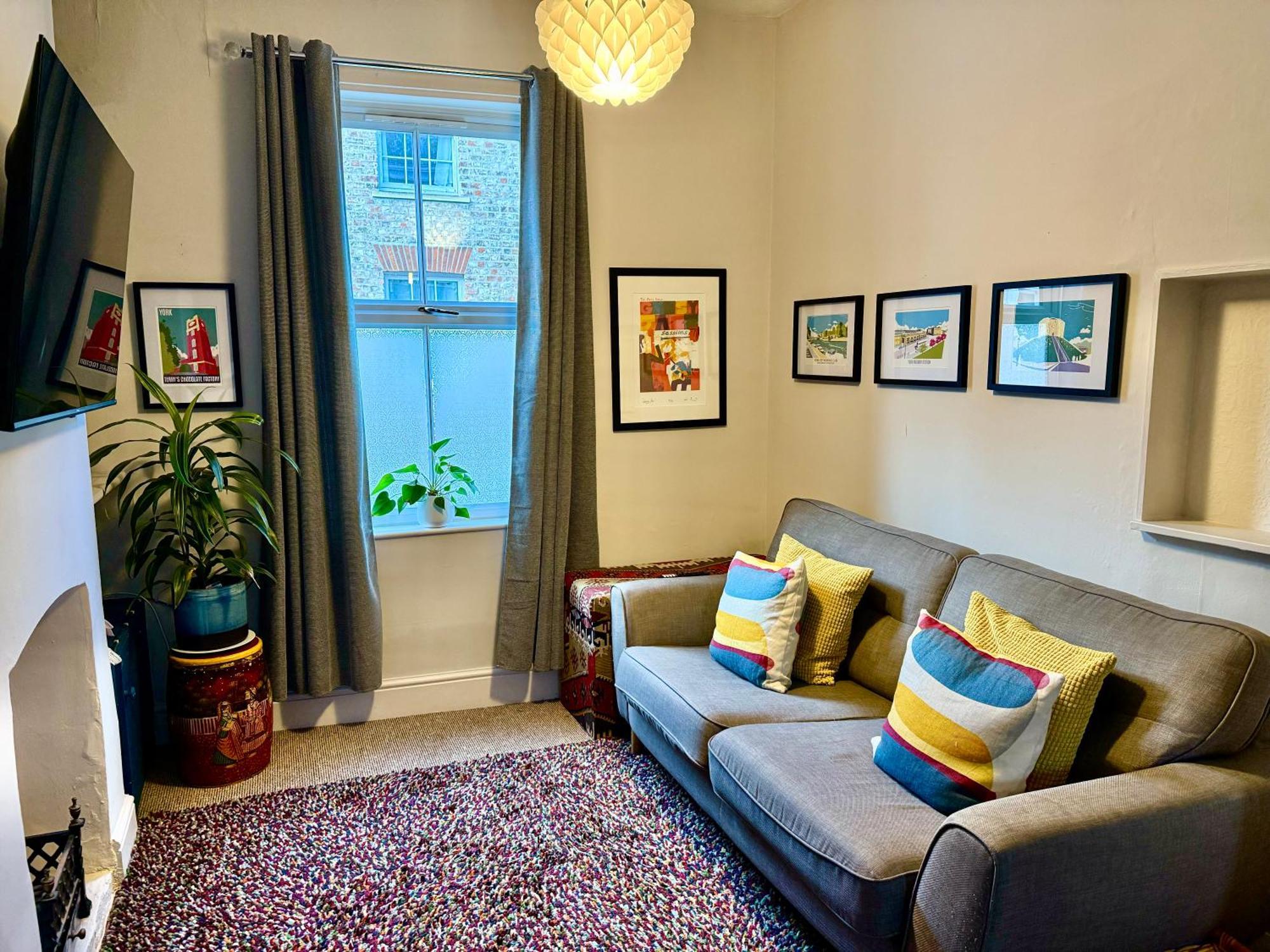 Comfy Within Wall, 10 Mins Walk To Centre, Attractions & Railway Station York