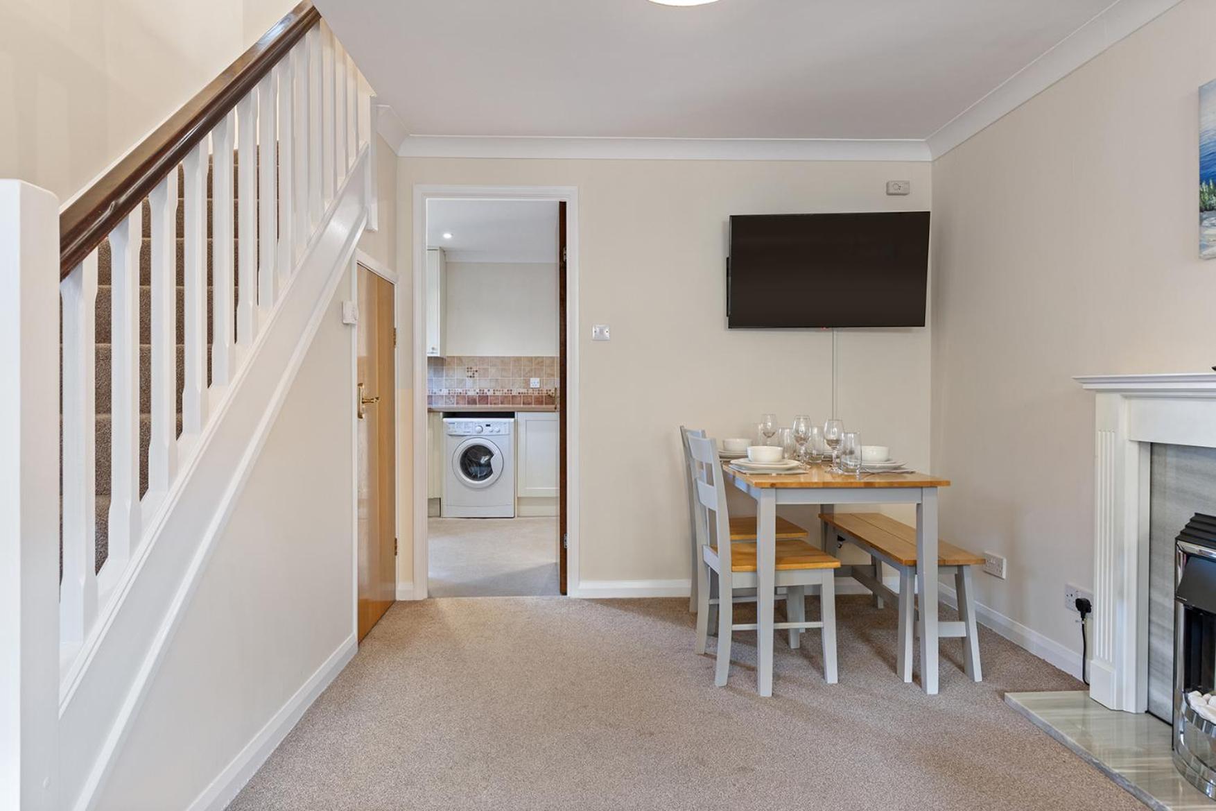 Pass The Keys Townhouse With Free Parking * York