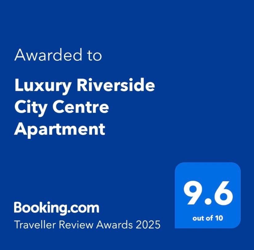 Luxury Riverside Centre