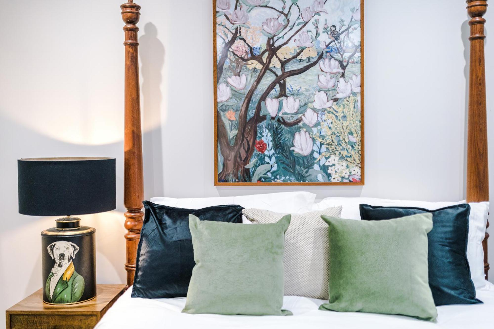 The Shakespeare Abode In Apartment *