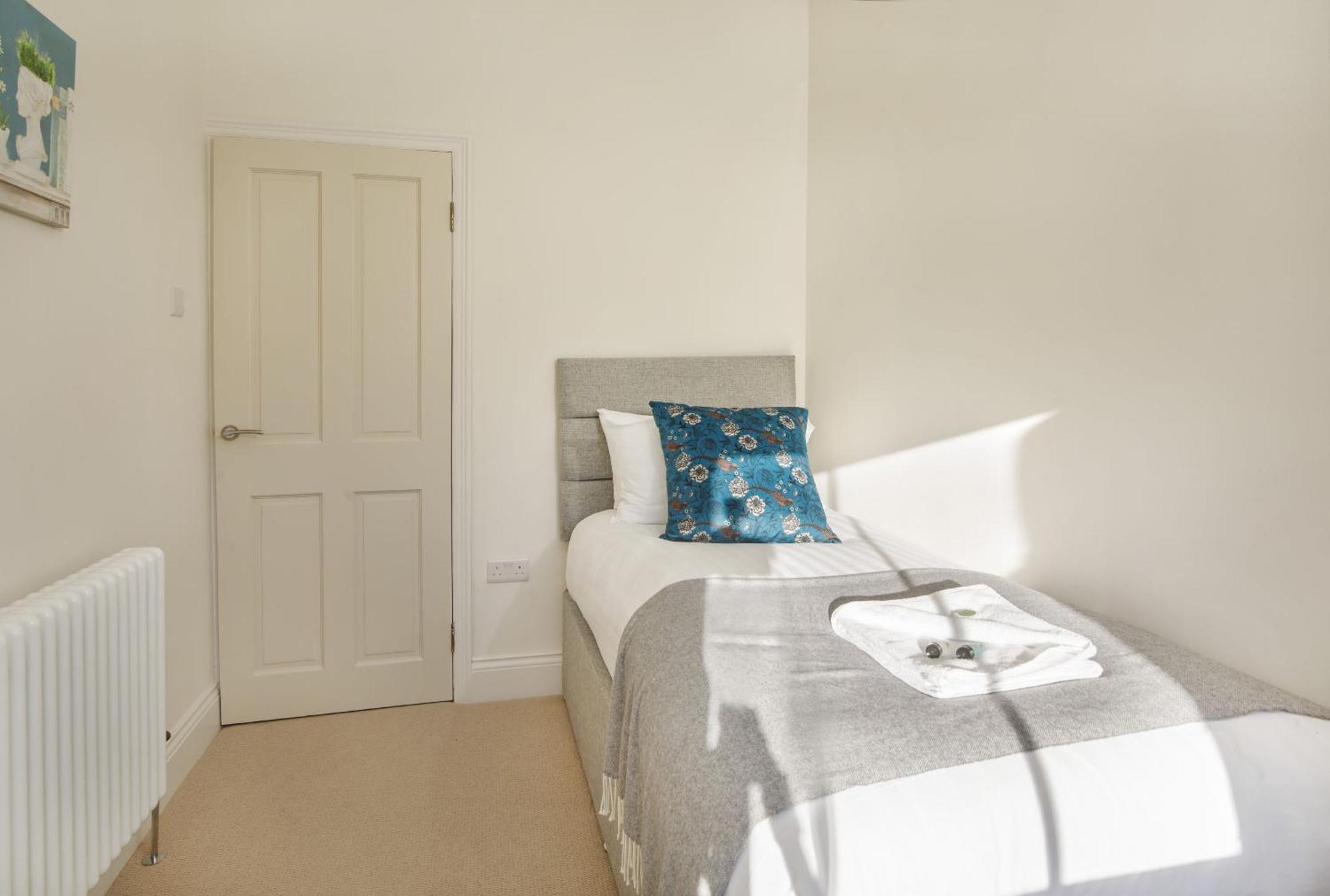 Modern 3 Bed Beautiful House In Holiday home York