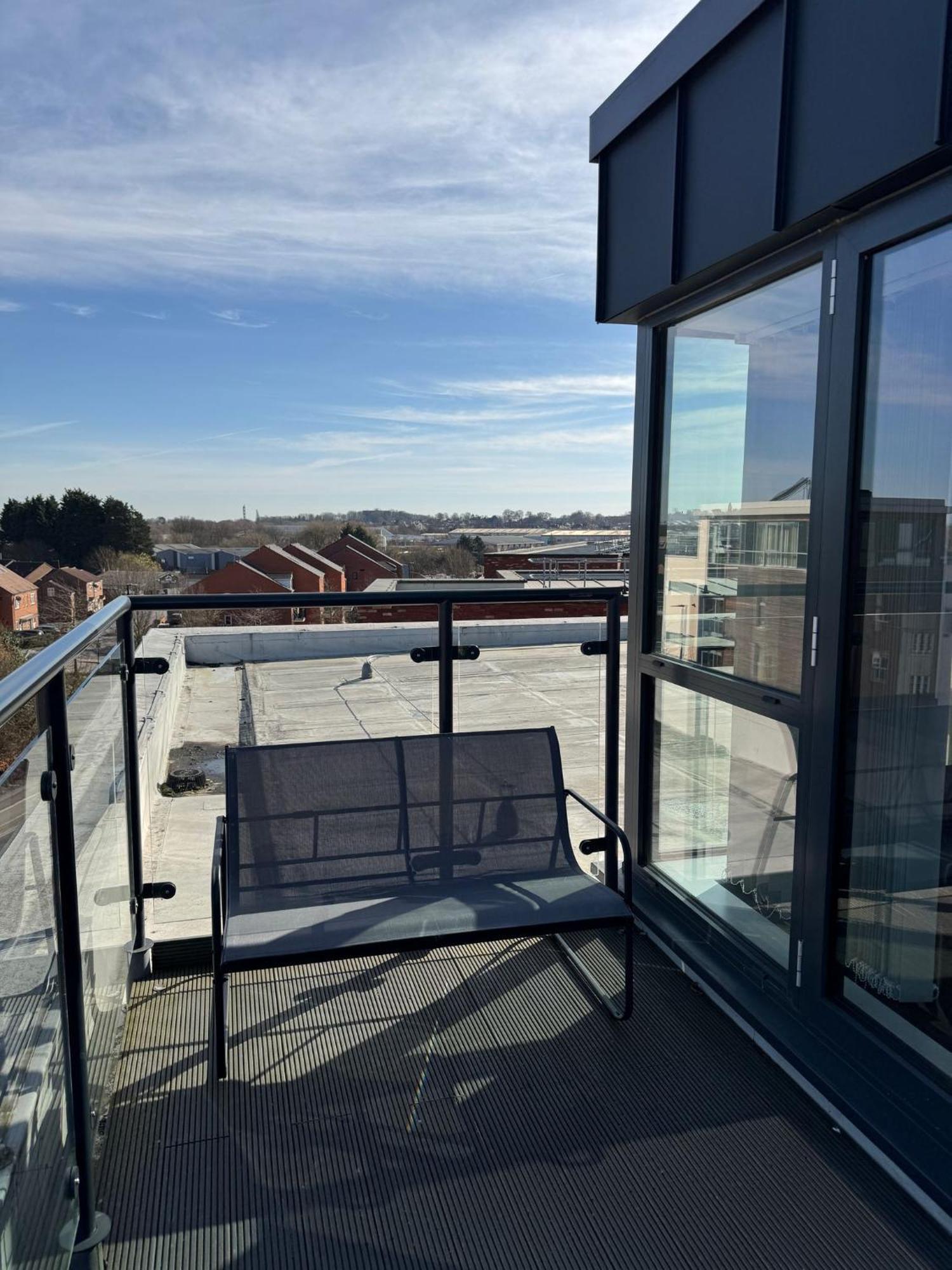Apartment Luxury Minster Penthouse - Free Gym & Parking