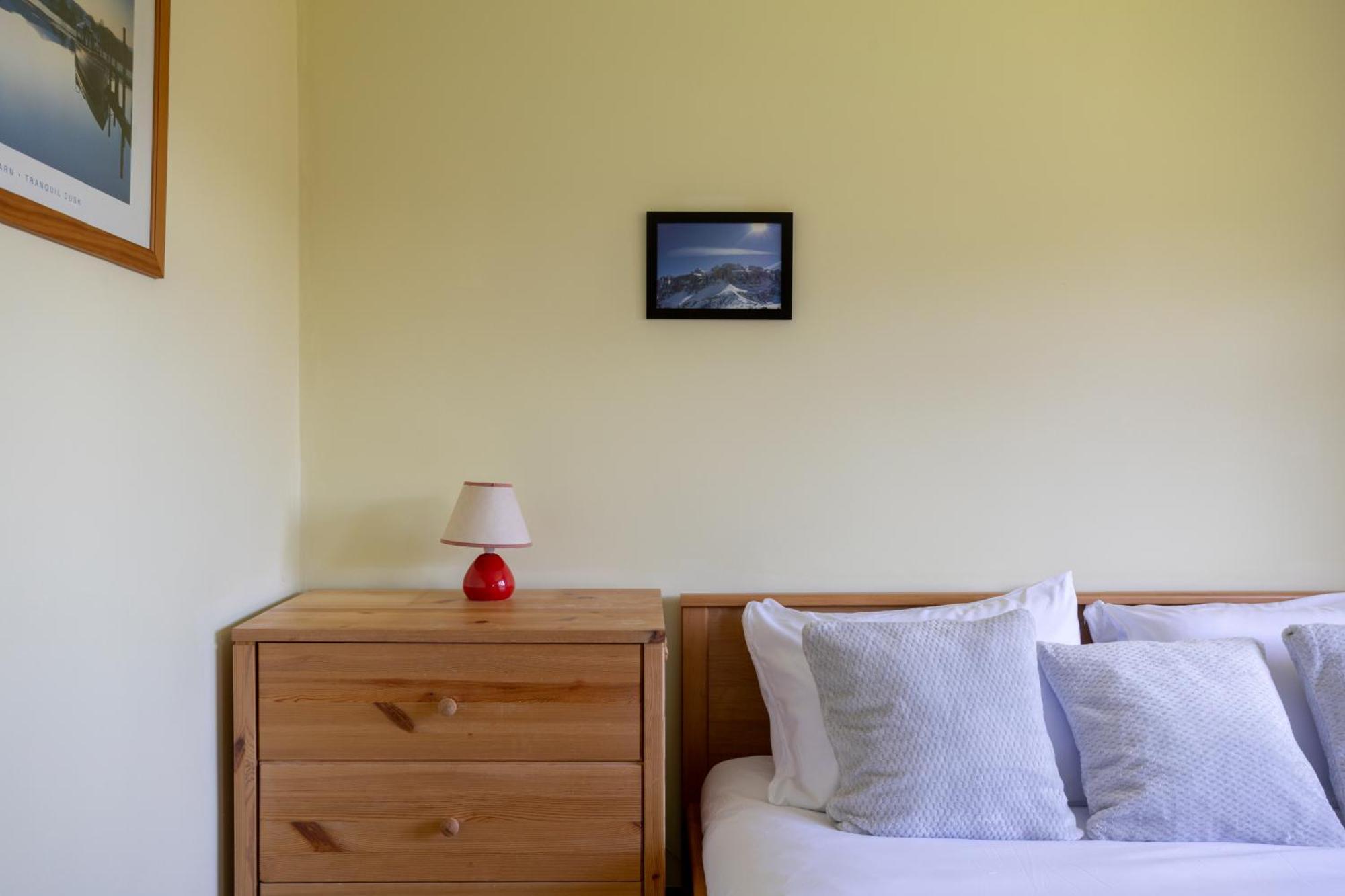 Isabella Place In - 3 Bed Property, 2 Double Beds, 1 Large Double Bed, Ideal For Families