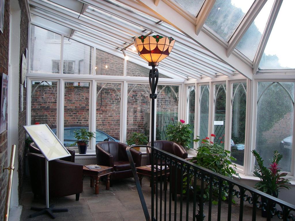 Hotel Knavesmire Manor And Leisure York