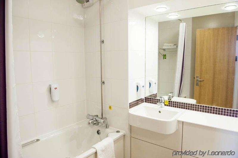 Hotel Premier Premier - Blossom St North York