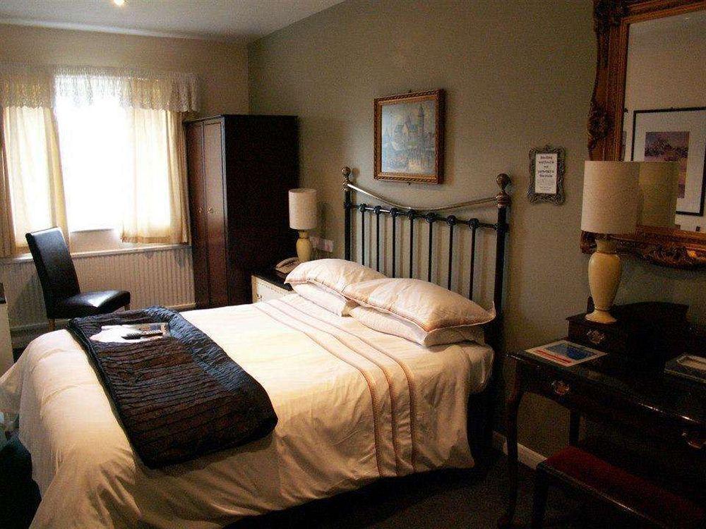 Heworth Court Hotel 3*