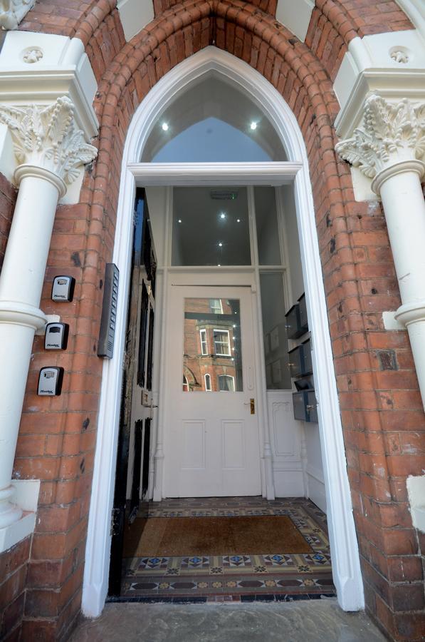 4 The Keyes- Stunning & Stylish With Free Parking Apartment York