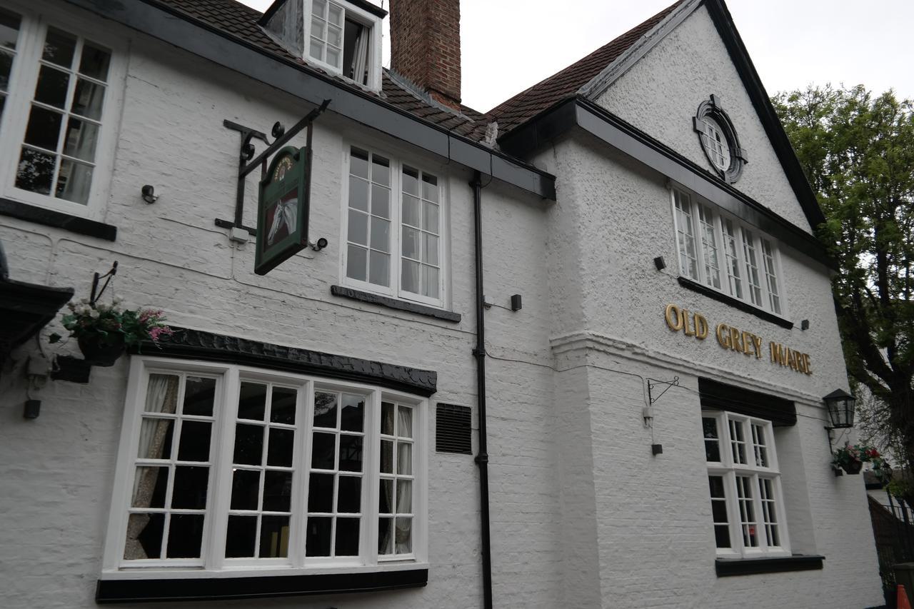 Old Grey Mare Inn *