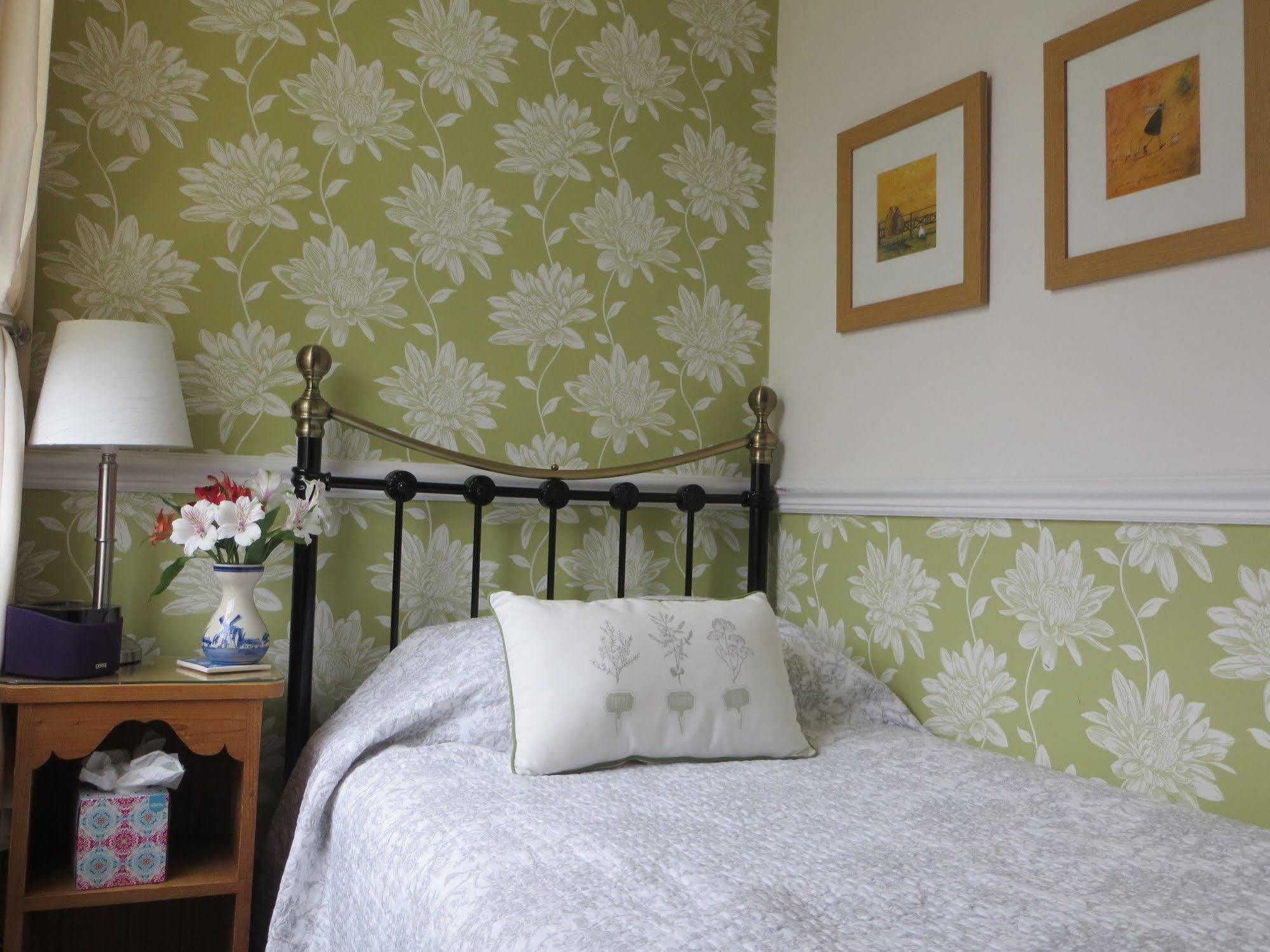 Avondale 3* York