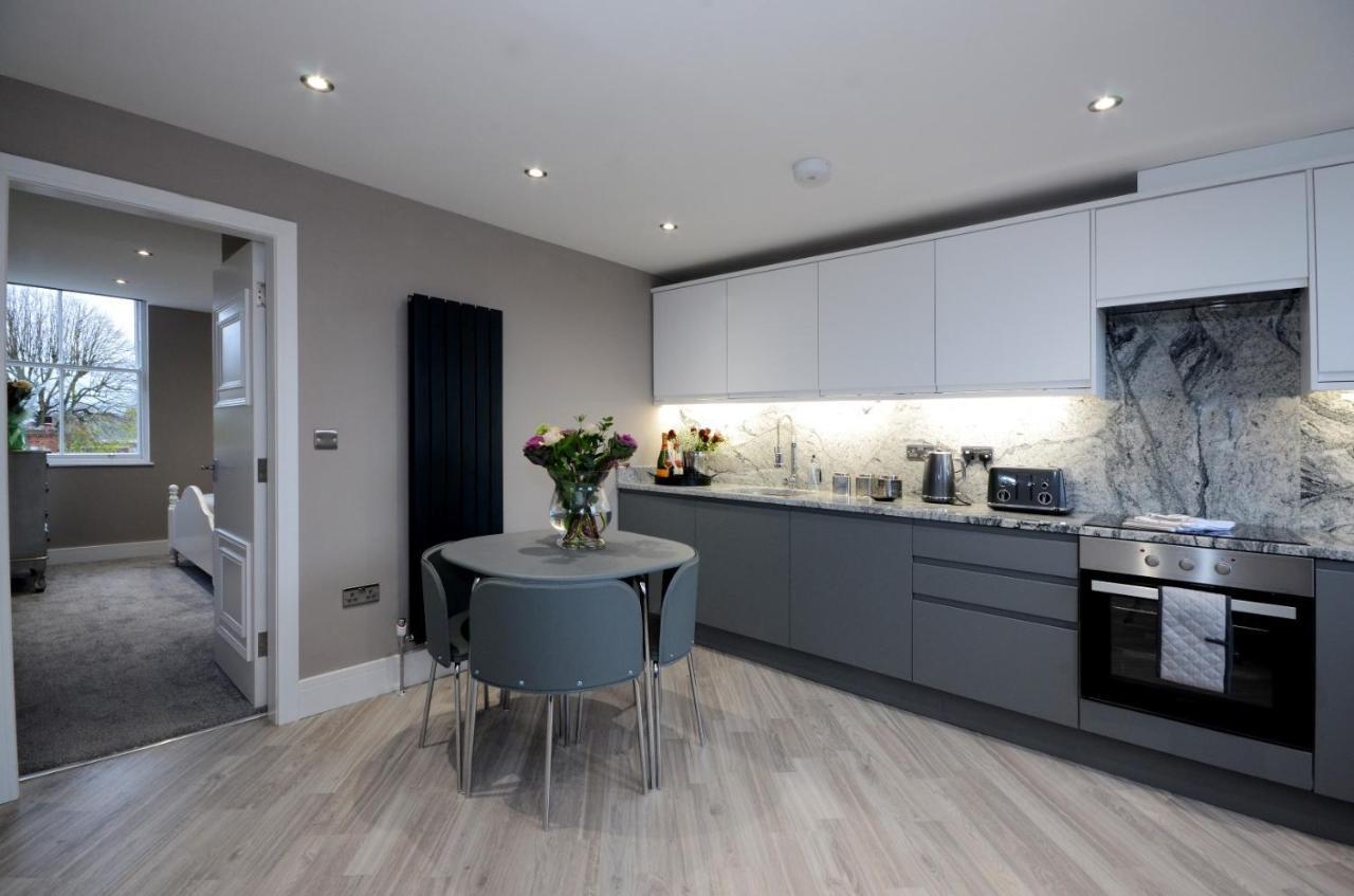 Apartment Priory Street 4 *
