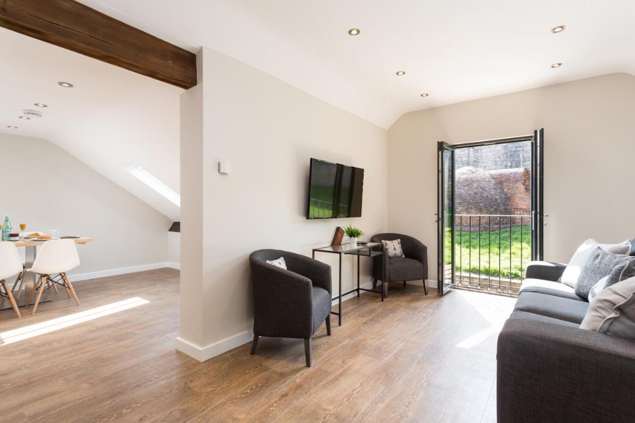 Apartment - Monkbar Mews