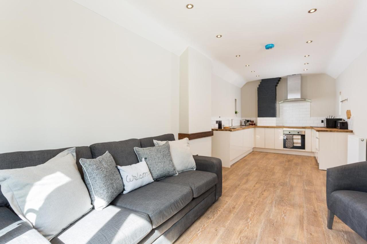 Apartment - Monkbar Mews *