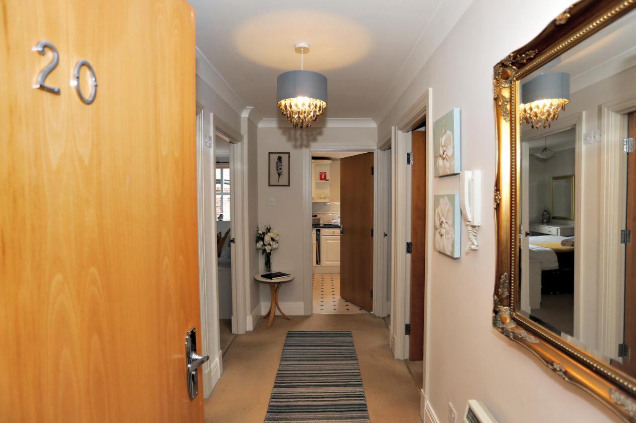 Emperors Wharf 2 Bedroom