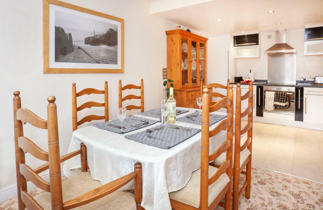 22 John Walker House Apartment *
