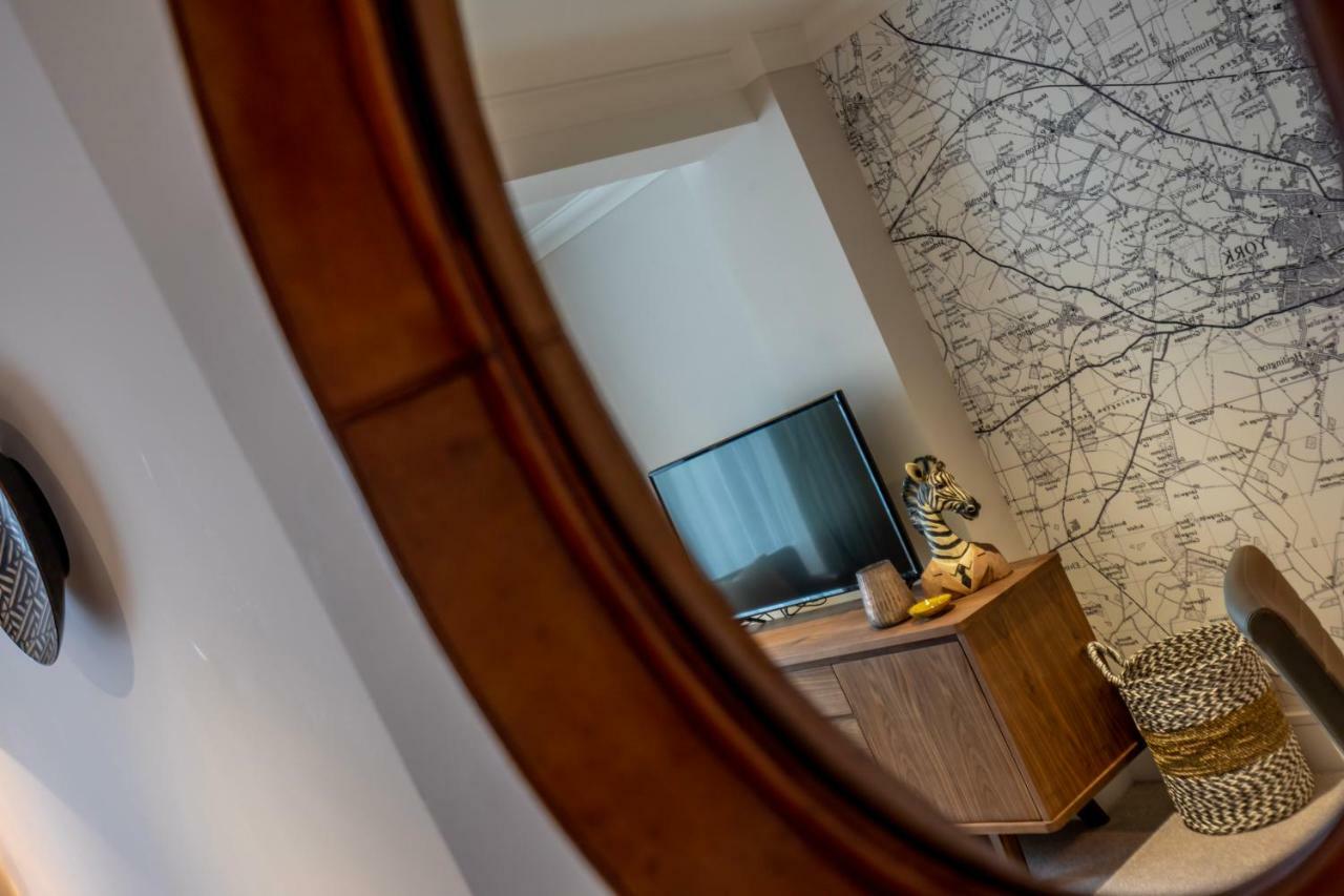 3 London Mews Apartment