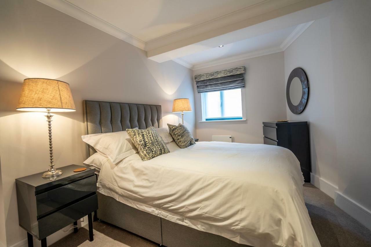 3 London Mews